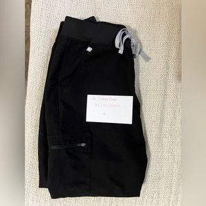 Black FIGS Zamora Joggers
